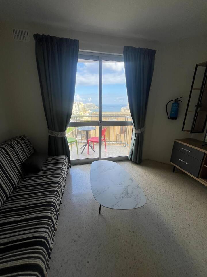 1 Bedrm Apt Seaview Balluta Bay San Giuliano Esterno foto